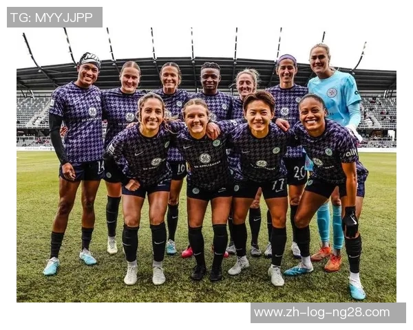 足球宝宝女的成长之路：从小球迷到未来的女足明星